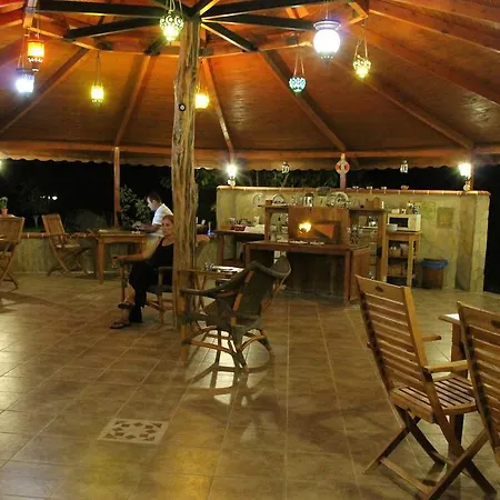 住宿加早餐酒店 Mercan 2*