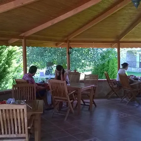 Mercan Alojamento de Acomodação e Pequeno-almoço 2*