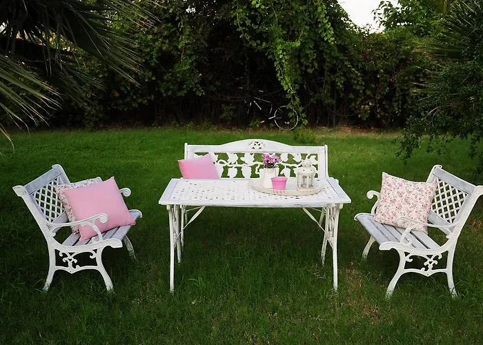 Oda ve Kahvaltı Mercan 2*