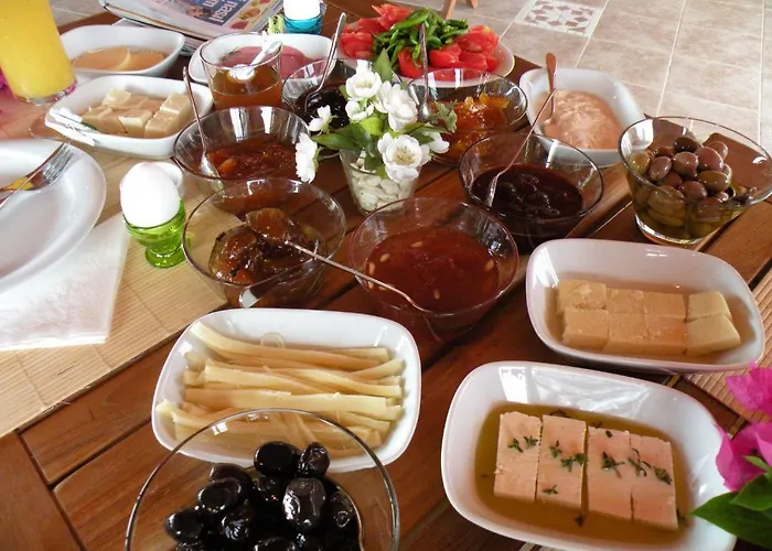 Oda ve Kahvaltı Mercan 2*