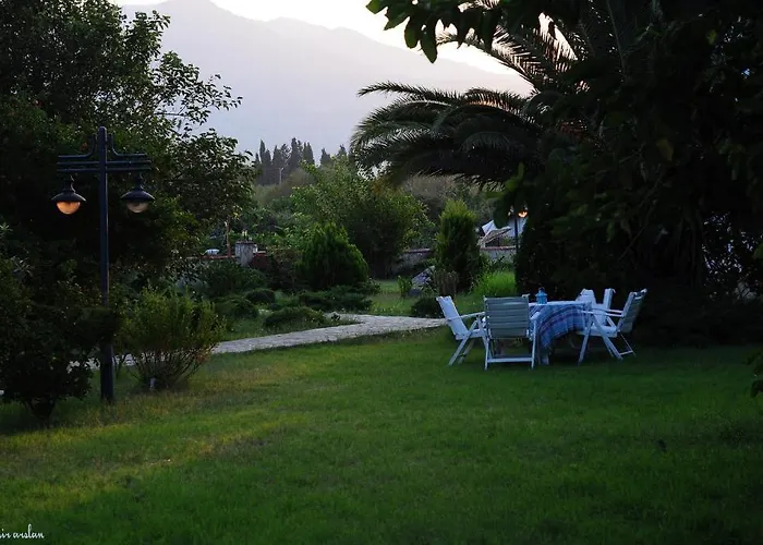 Mercan Oda ve Kahvaltı 2*