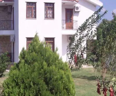 Mercan Bed & Breakfast 2*